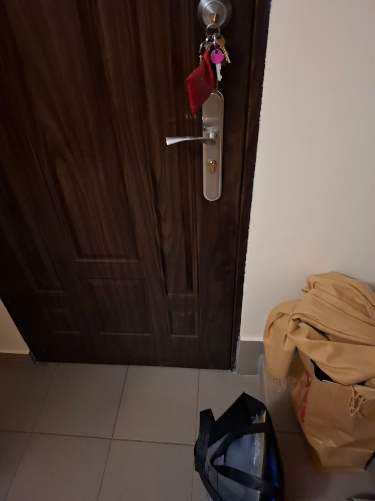 Dziecko zamknęło się w mieszkaniu – awaryjne otwarcie drzwi, Rumia ul. Poznańska